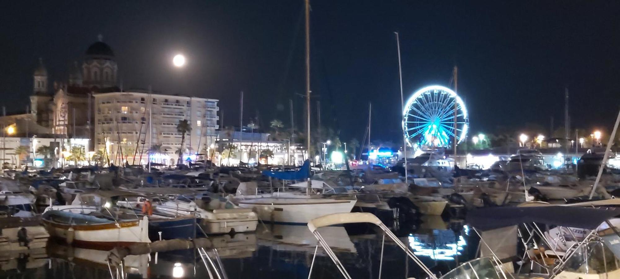 Sublime Vue Mer,Parking,Wifi Fréjus Esterno foto